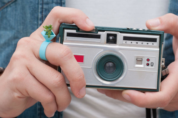 Wearable-Planter-Colleen-Jordan-ring-camera